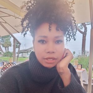 Meet your Posher, Sam